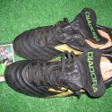 Jorgensen M.  le sue scarpe sono di due misure Udinese B